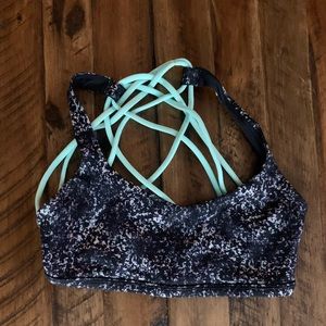 Lululemon Free to be Wild (2)